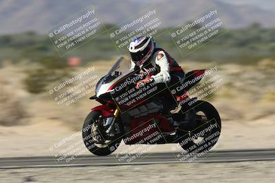 media/Dec-01-2025-Moto Forza (Mon) [[2daa91e15f]]/1-Advanced Group/Session 3 Turn 3 Exit Bump Pans/